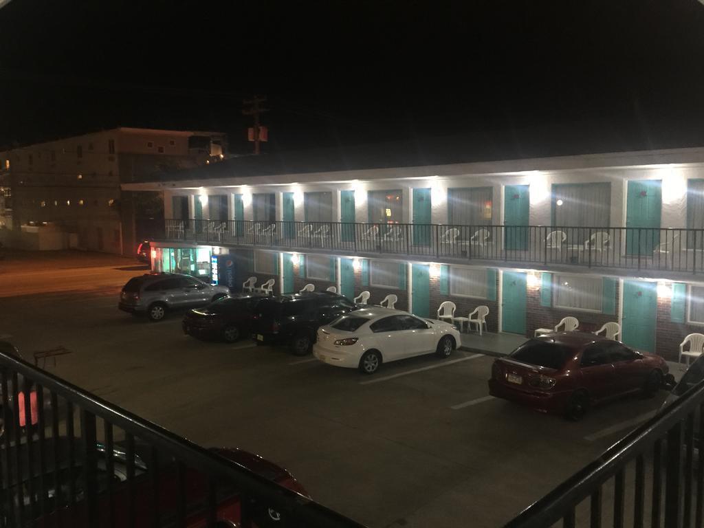 וויילדווד Surfcomber Motel מראה חיצוני תמונה