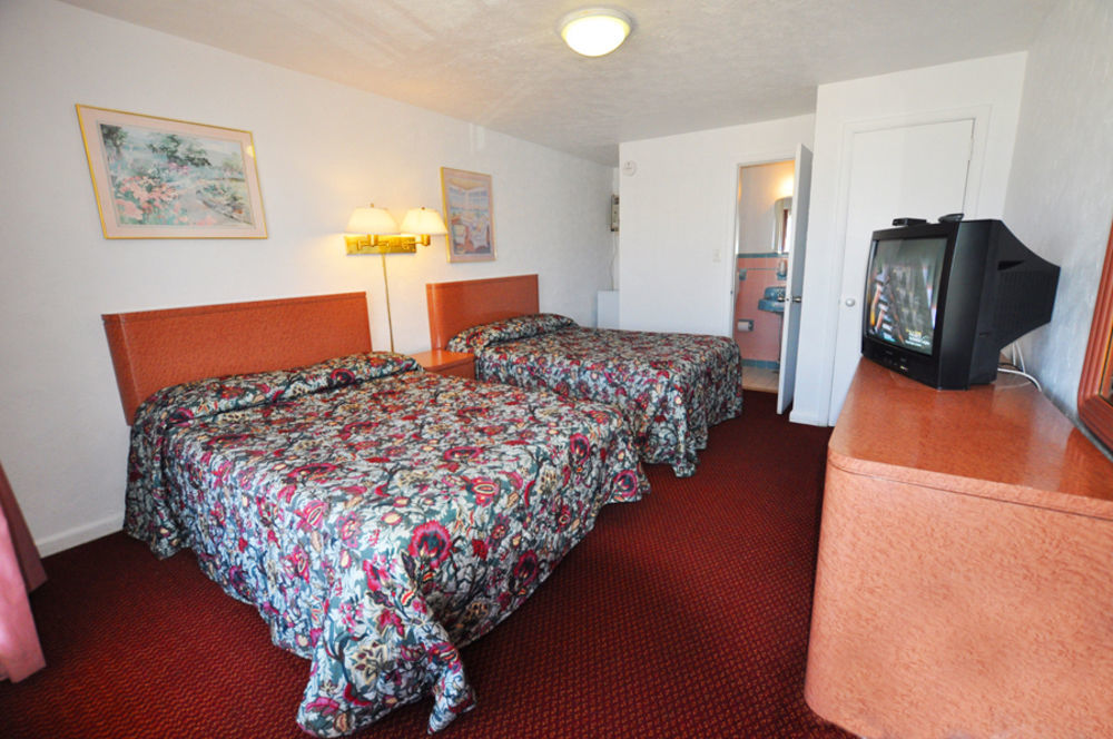 וויילדווד Surfcomber Motel מראה חיצוני תמונה